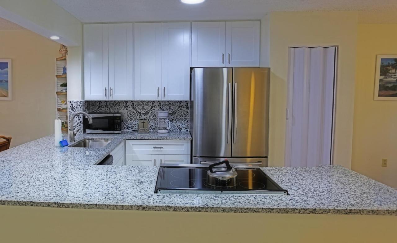 4330 Shorewalk Lakeview Condo Close To Img And Beach برادنتون المظهر الخارجي الصورة